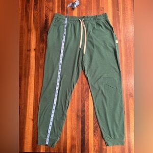 Vuori Performance Joggers. Color: Cactus Heather. Size Medium.